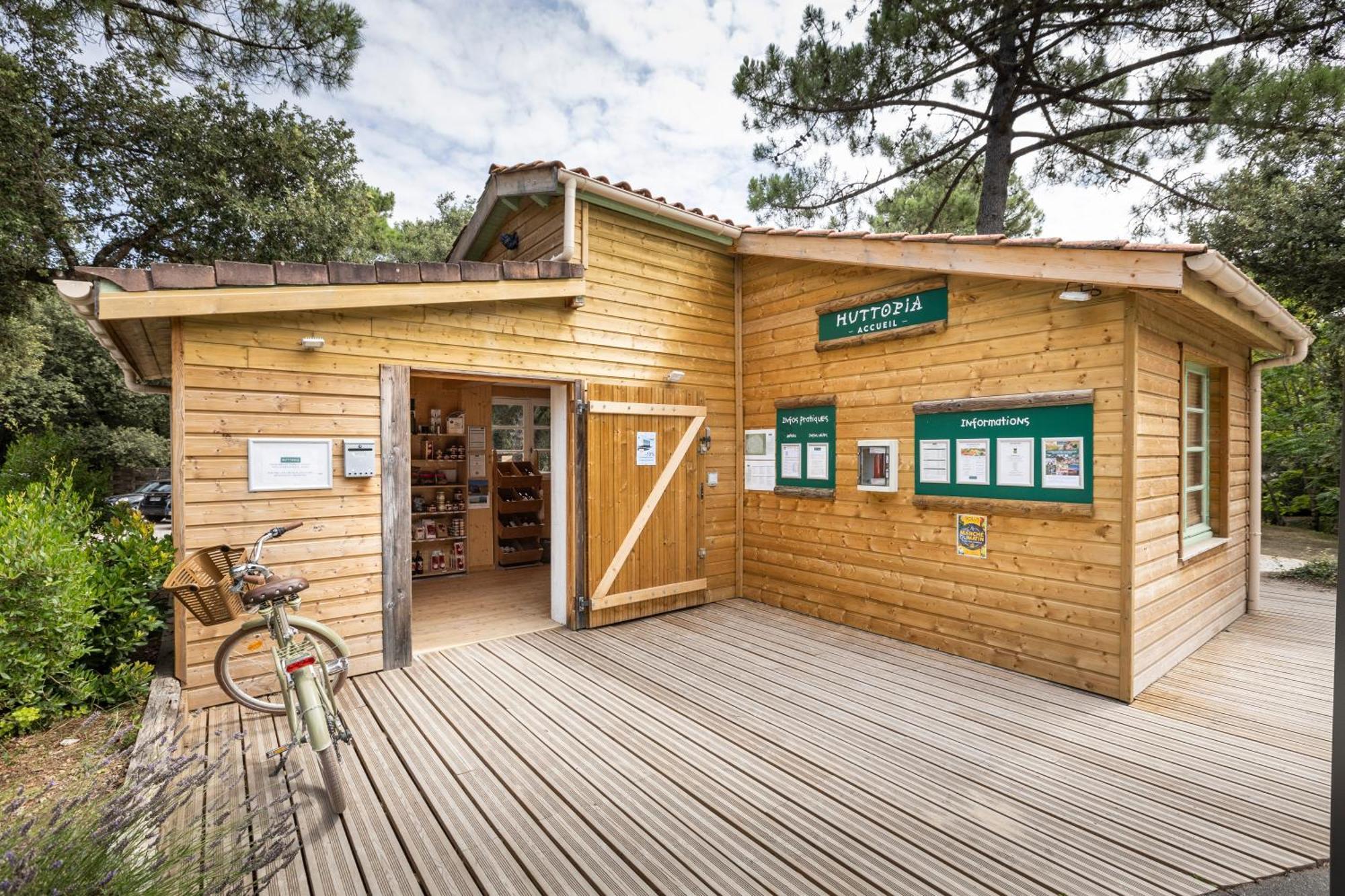Huttopia Oleron Les Chenes Verts Dolus d'Oléron Exteriör bild